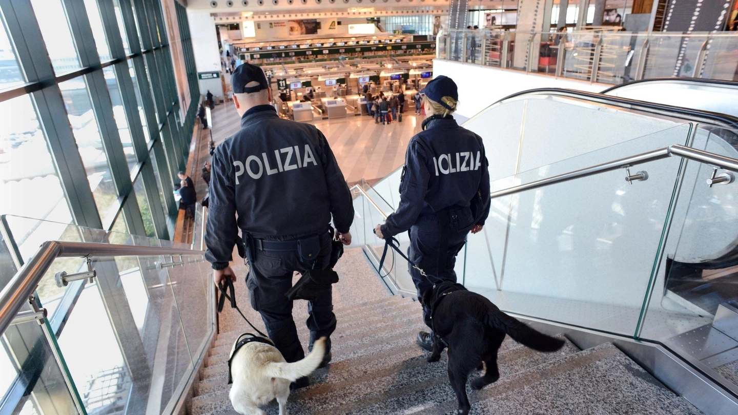 Controlli di Polizia all'aeroporto di Malpensa