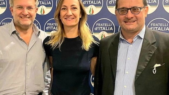 Da sinistra Carlo Fidanza, Chiara Valcepina e Roberto Jonghi Lavarini