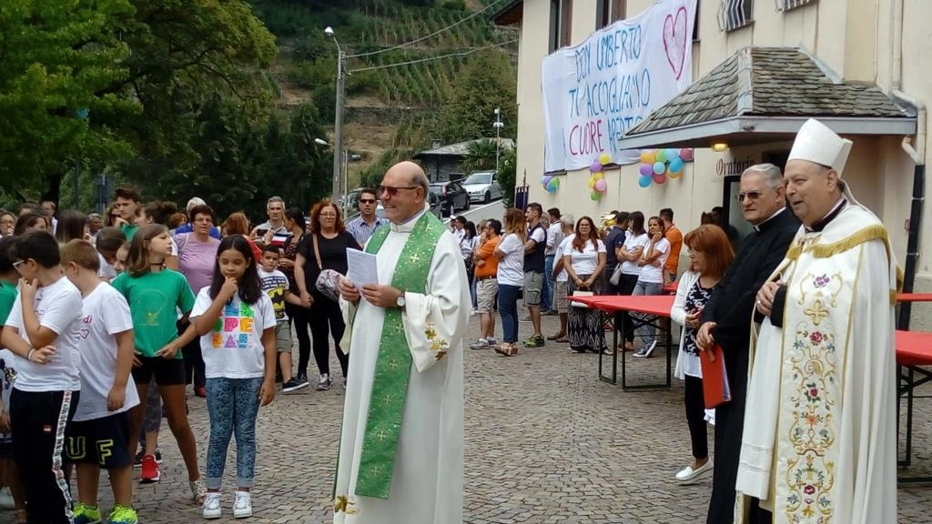 All’ingresso nella comunità di don Lumina è intervenuto anche il vescovo