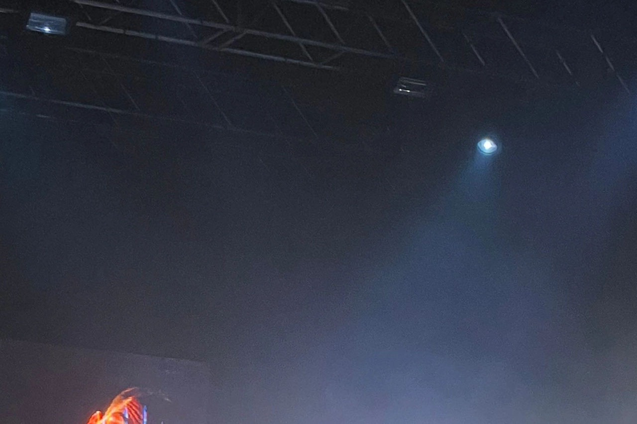 Mahmood sul palco dell'Alcatraz (Foto Biagio Bleve)