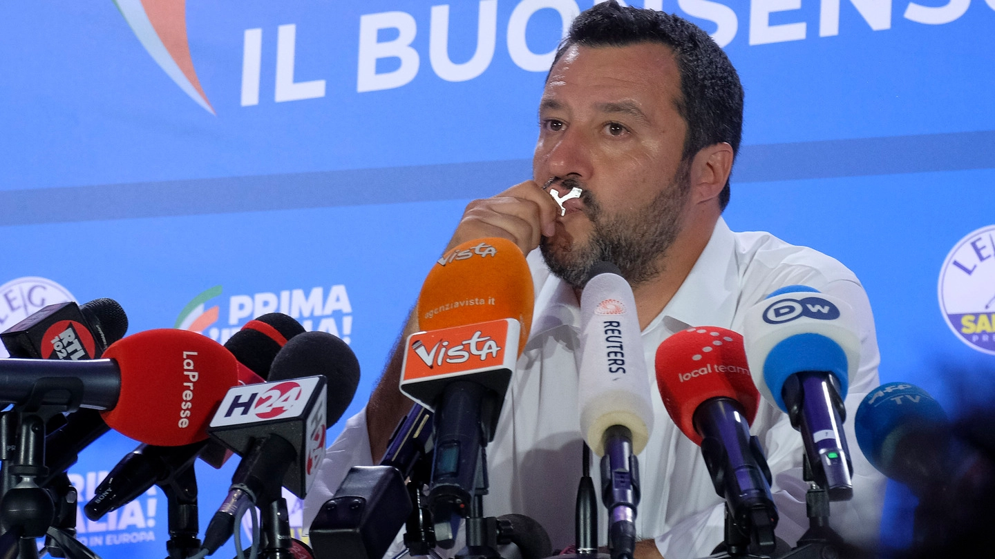Elezioni europee 2019, Matteo Salvini in conferenza stampa (Newpress)