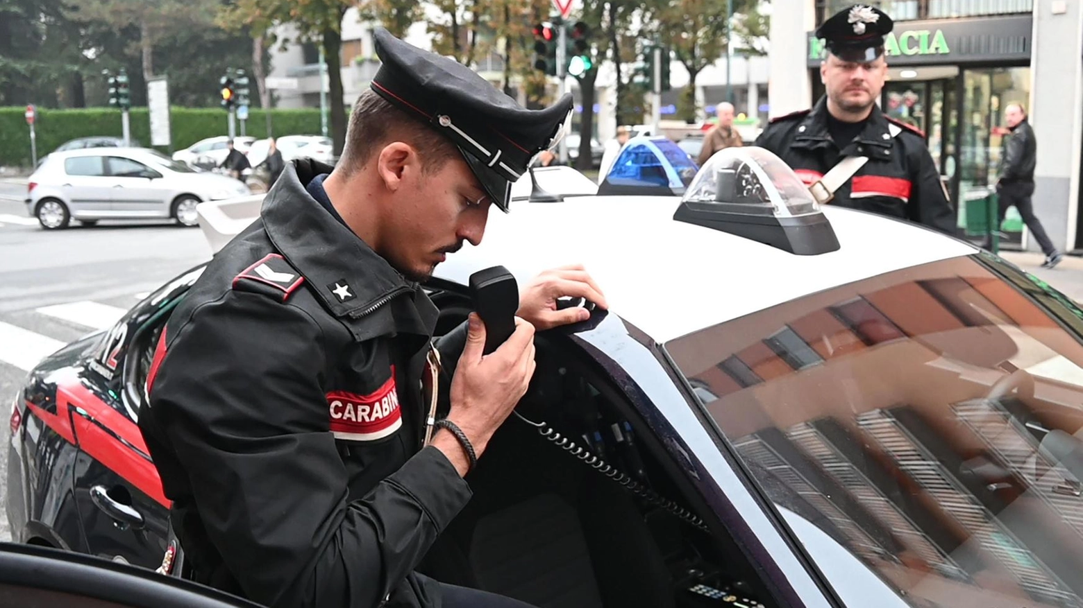 Aggredisce 4 pakistani. Arrestato a Cormano