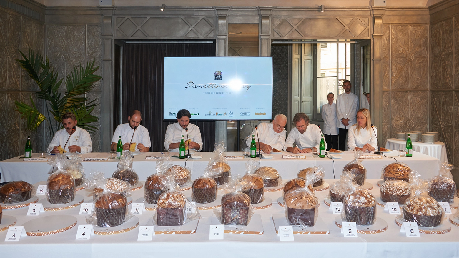 La giuria del Panettone Day di Milano La giuria del Panettone Day di Milano