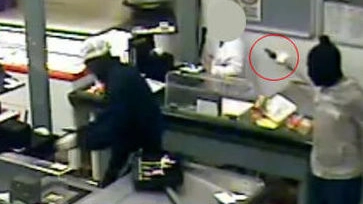 La rapina al supermercato (Frame video)