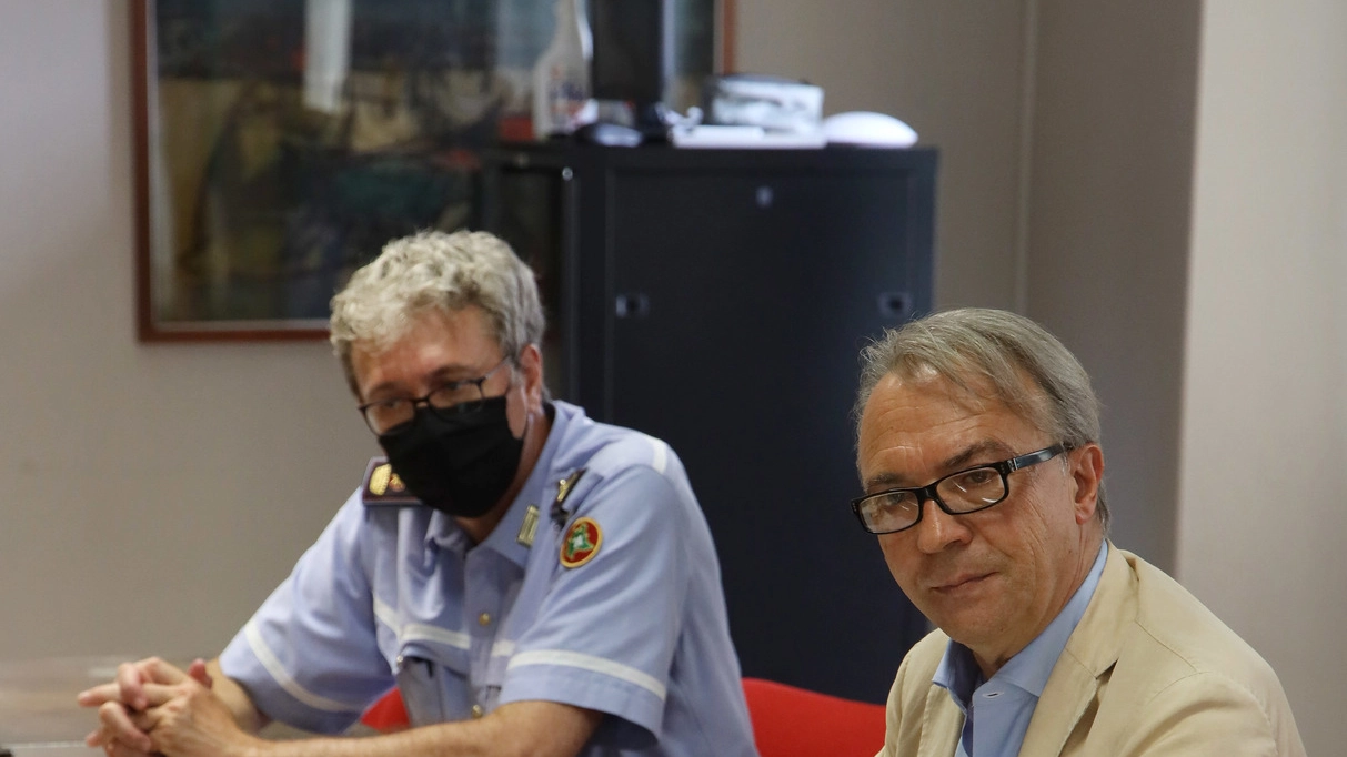 Il sindaco Marco Ghitti con il comandante della polizia locale Claudio Modina