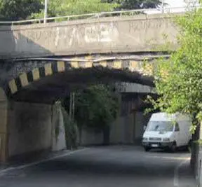 Semaforo danneggiato dalle lumache: 7mila euro