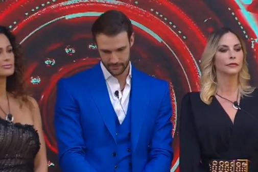 Samantha De Grenet, Andrea Zenga e Stefania Orlando (Frame video GfVip)