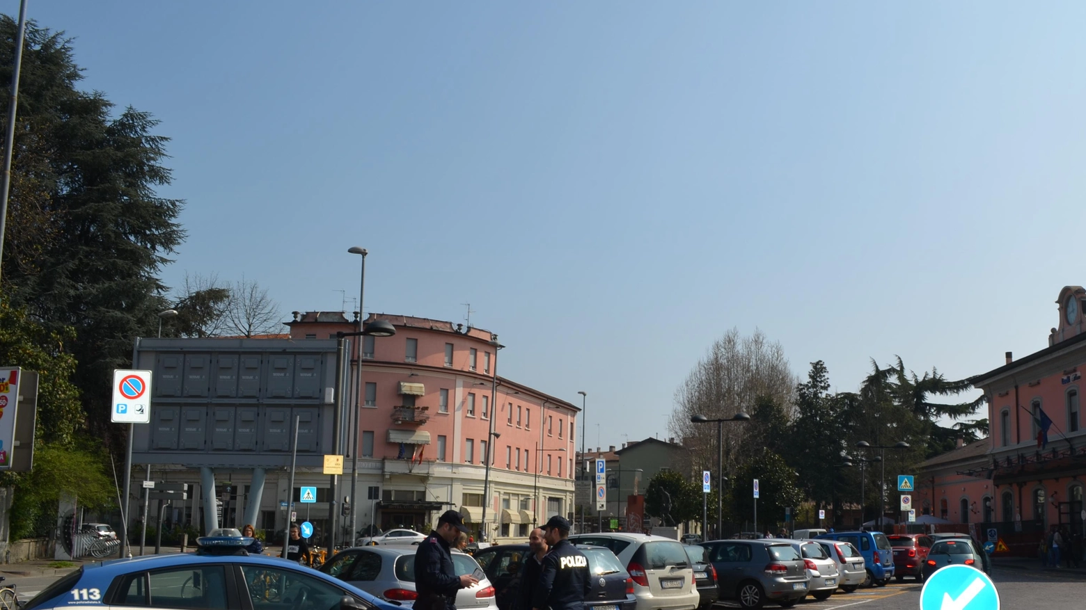 Spaccio di droga vicino alle scuole, nei guai un minorenne Spaccio di droga vicino alle scuole, nei guai un minorenne
