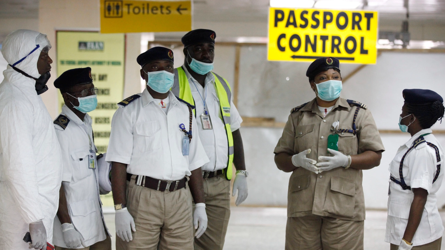 Ebola, controlli in Nigeria (Ap)