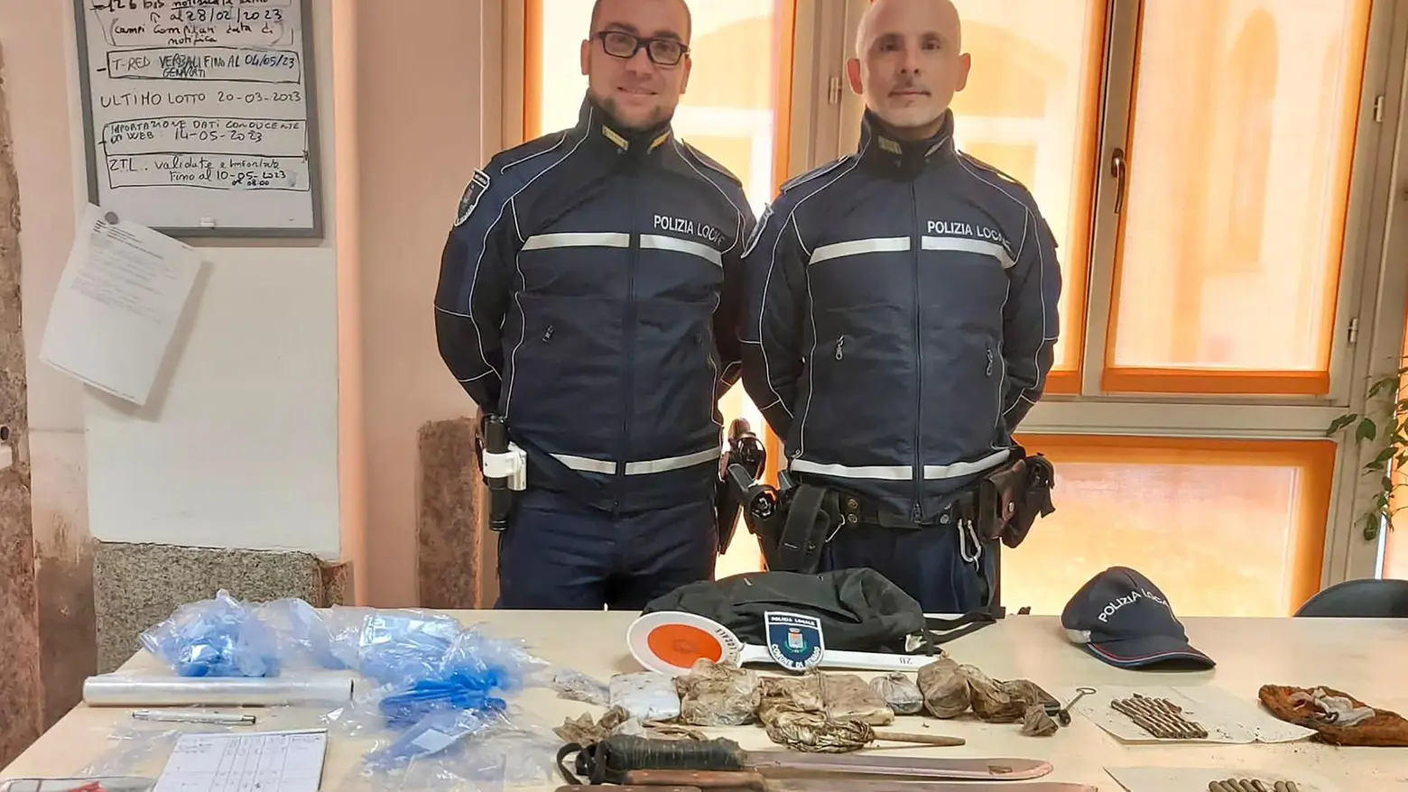 Le armi sequestrate alle Groane Le armi sequestrate alle Groane
