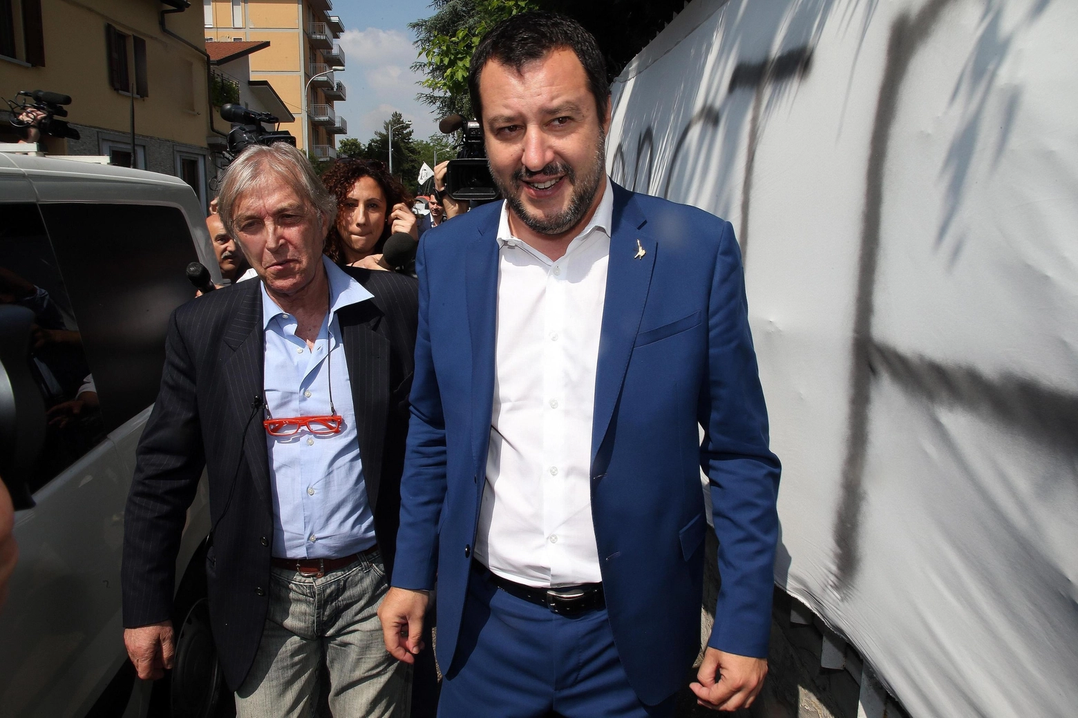 Il segretario della Lega Nord Matteo Salvini incontra l'imprenditore Sergio Bramini (Ansa)
