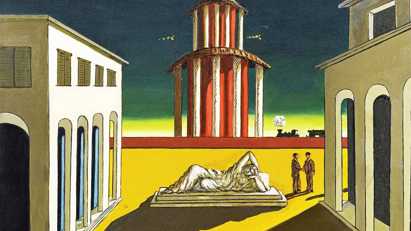 FORME E COLORI Due delle opere esposte: Giorgio De Chirico, “Piazza d’Italia” e (a destra)  Alberto Savinio, “Pensée et action”. Entrambe provengono da collezioni private