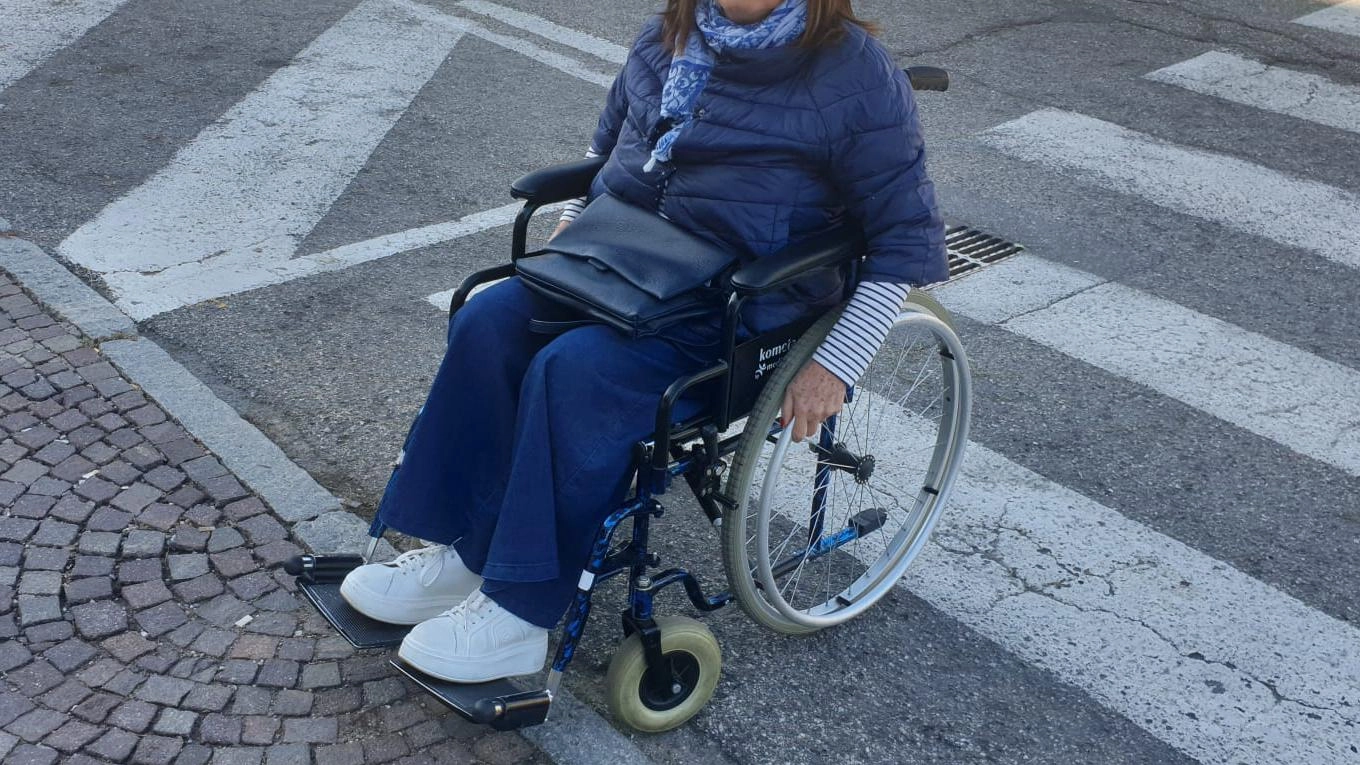 Fornaroli, strada in salita. Un percorso a ostacoli per pazienti in carrozzina Fornaroli, strada in salita. Un percorso a ostacoli per pazienti in carrozzina