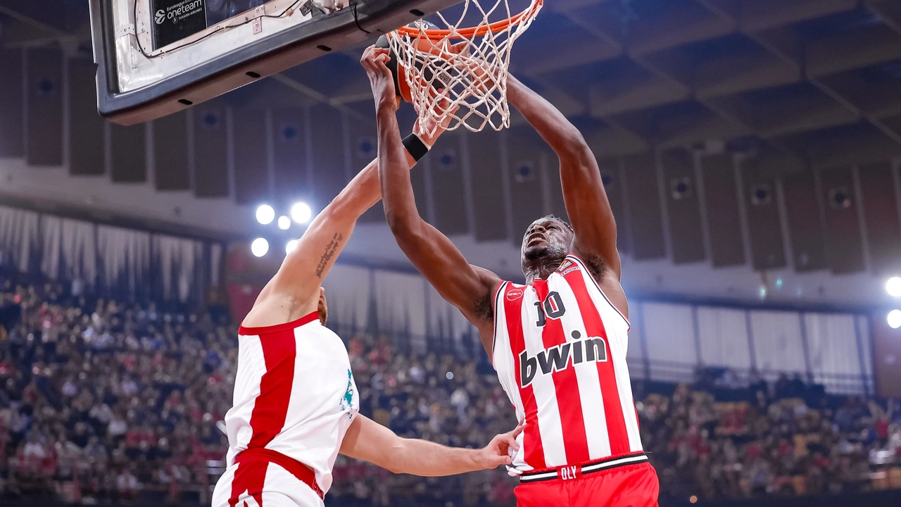Olimpia Milano sconfitta dall’Olympiacos: al Pireo non basta l’orgoglio