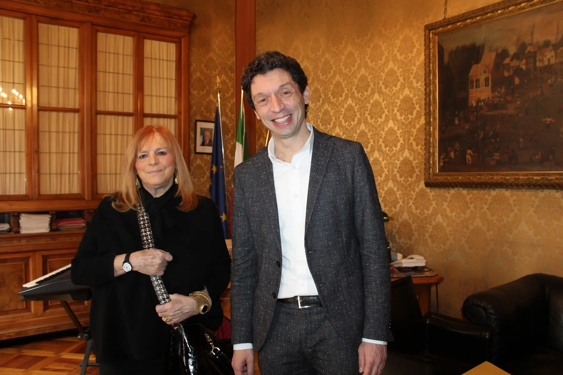 Cremona, il sindaco Galimberti riceve l'infettivologa Claudia Balotta