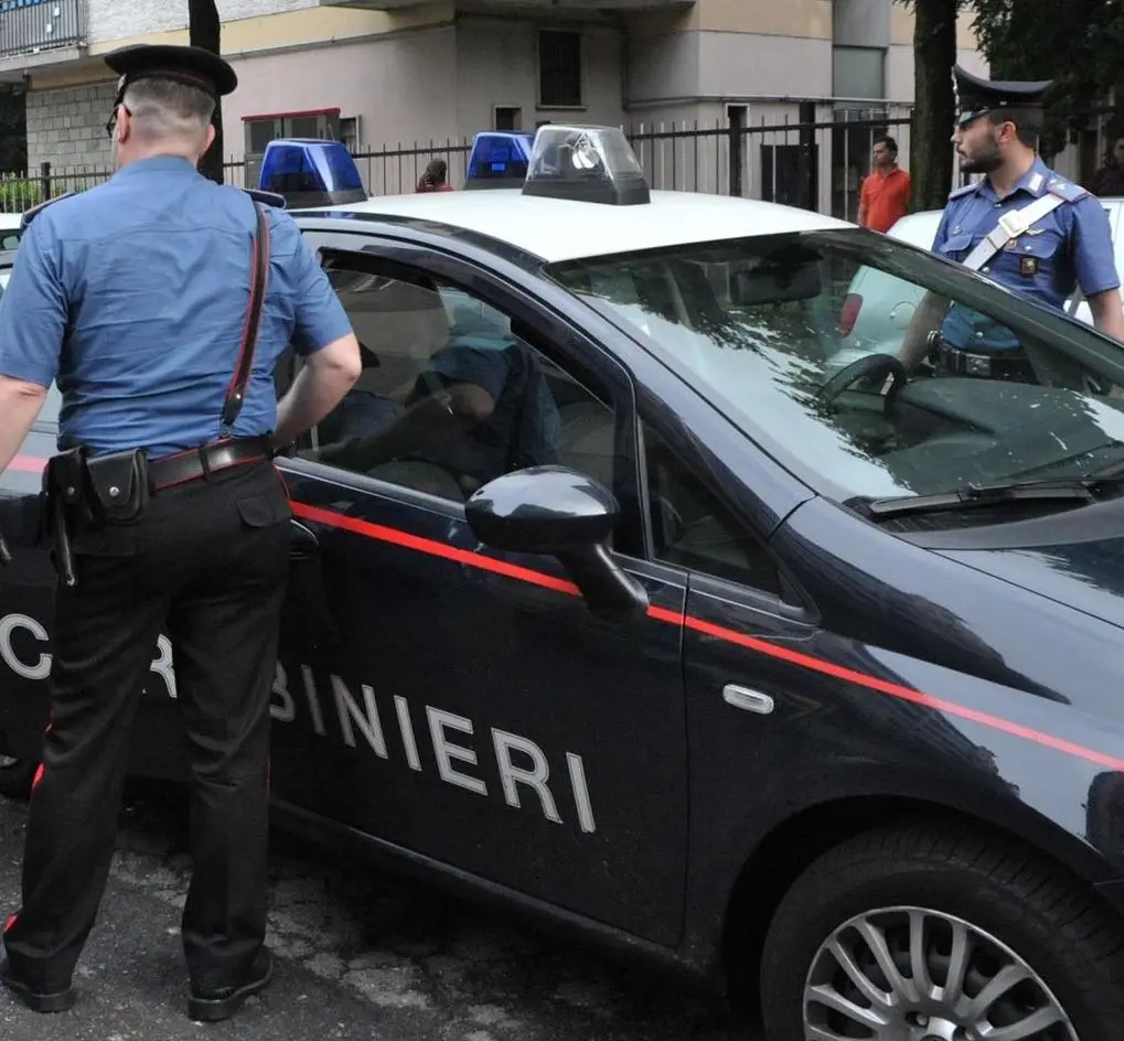 Pistola e 8 chili di coca Spacciatore in manette