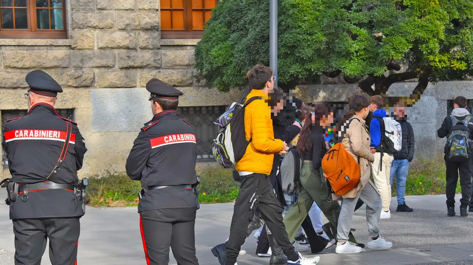 Allarme alla stazione  Risse, furti e aggressioni  esasperano i passeggeri