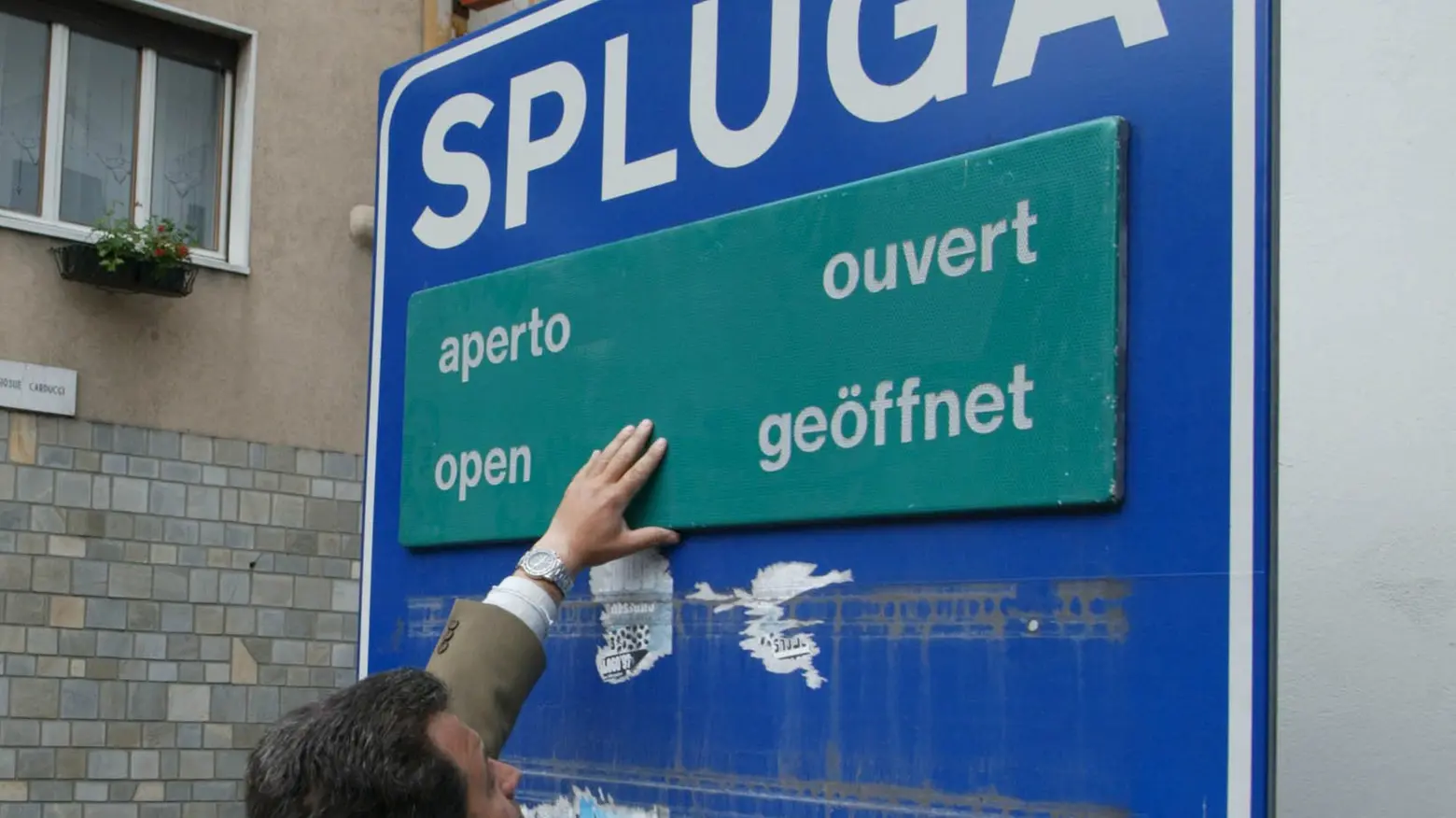 Riapre il passo dello Spluga Riapre il passo dello Spluga