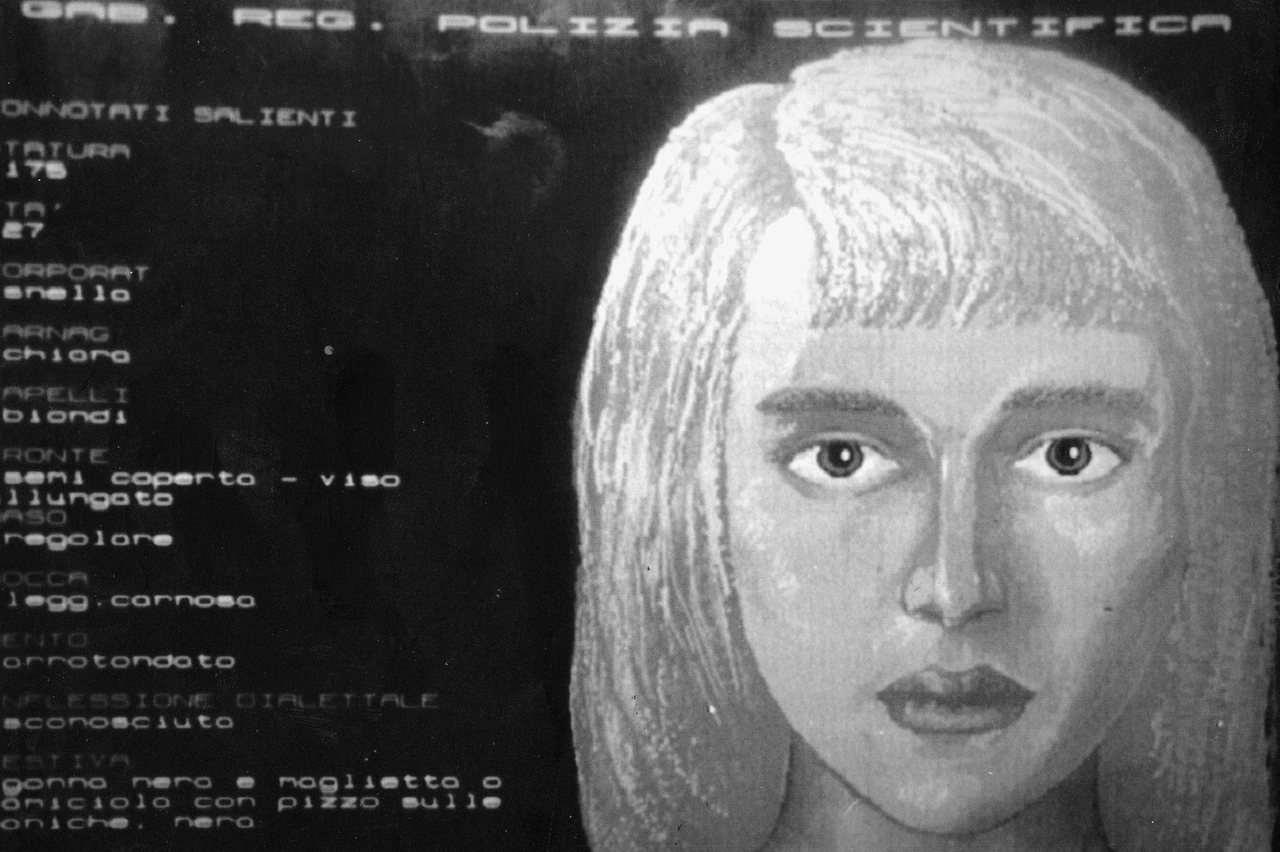 L'identikit della "bionda" che avrebbe parcheggiato l'autobomba