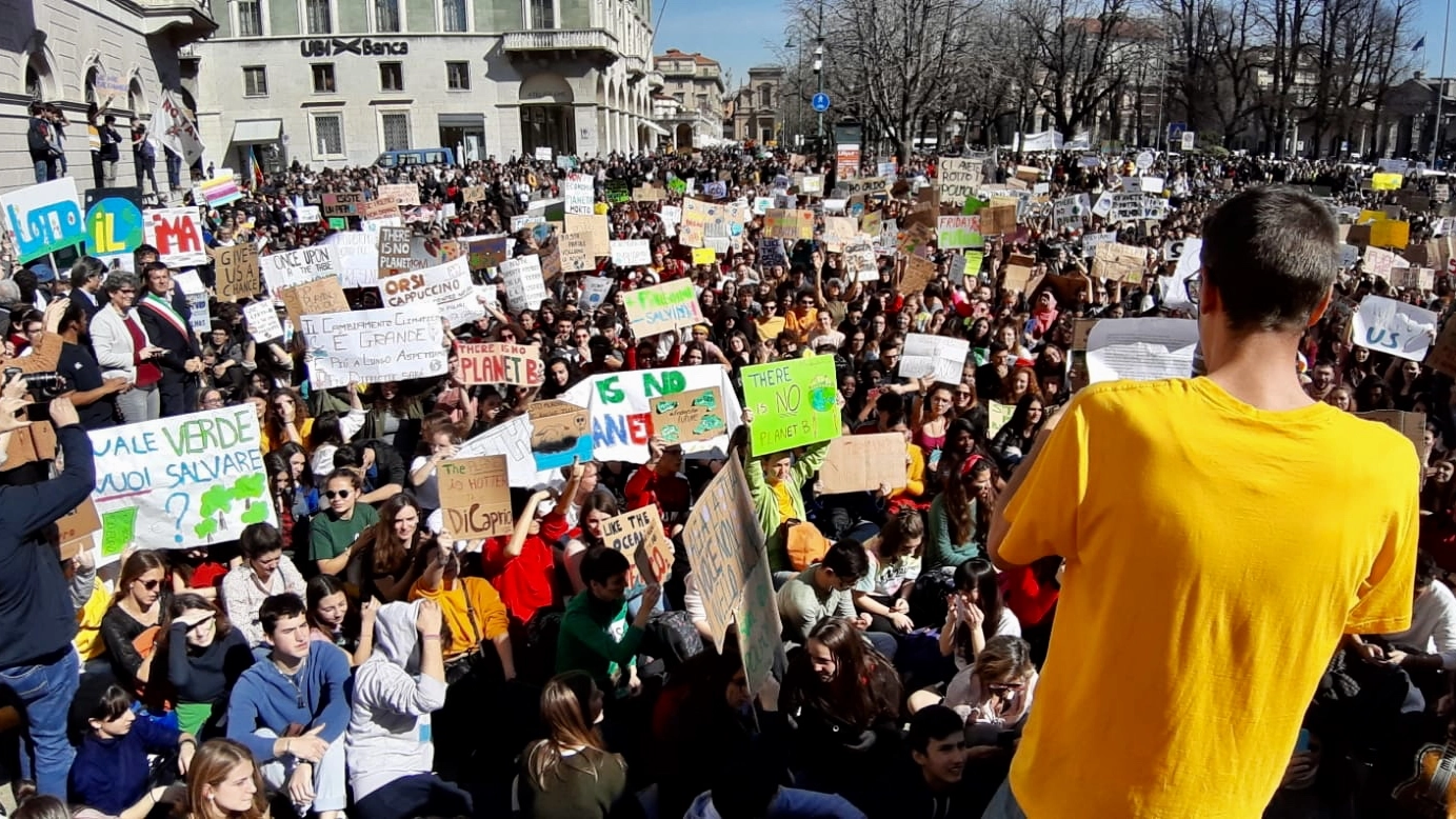 La manifestazione per il clima a Bergamo (De Pascale)
