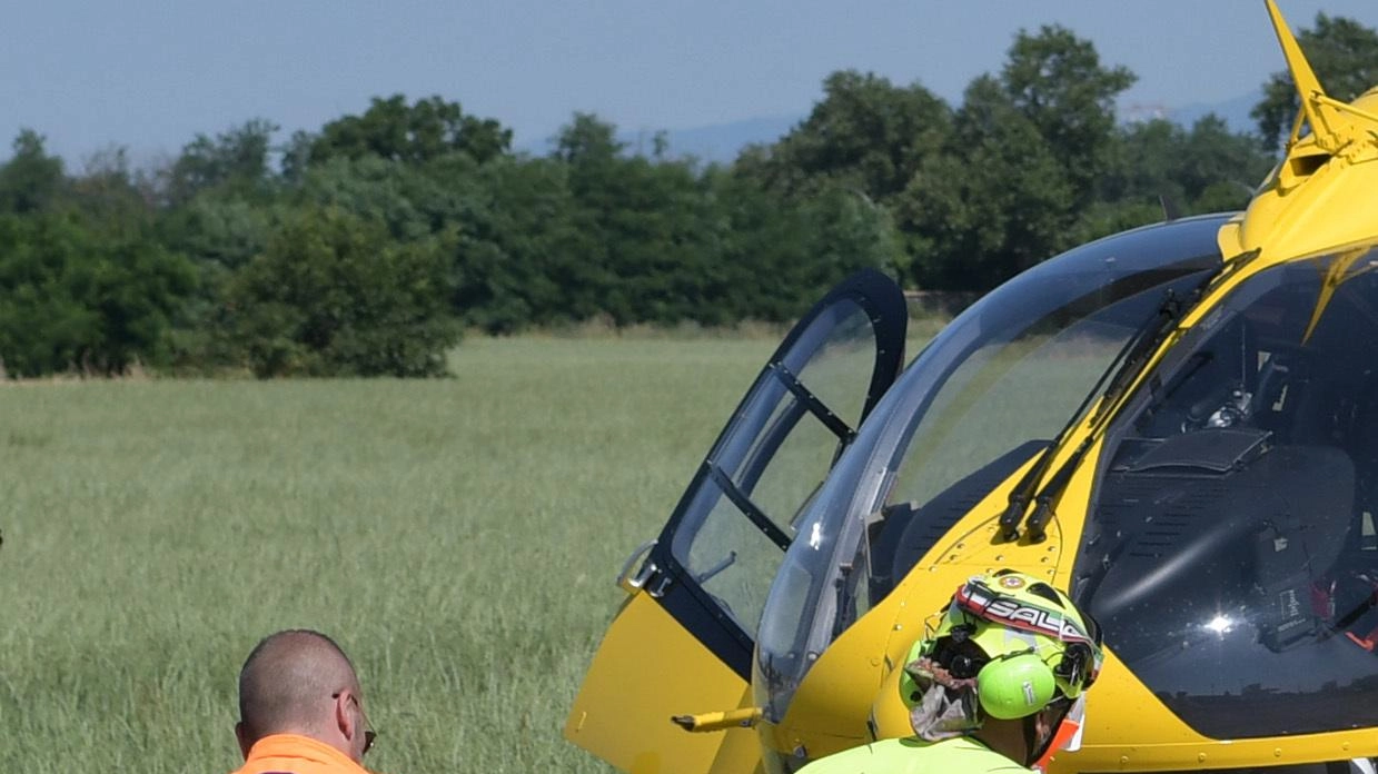 In moto contro un furgone: 51enne in prognosi riservata In moto contro un furgone: 51enne in prognosi riservata