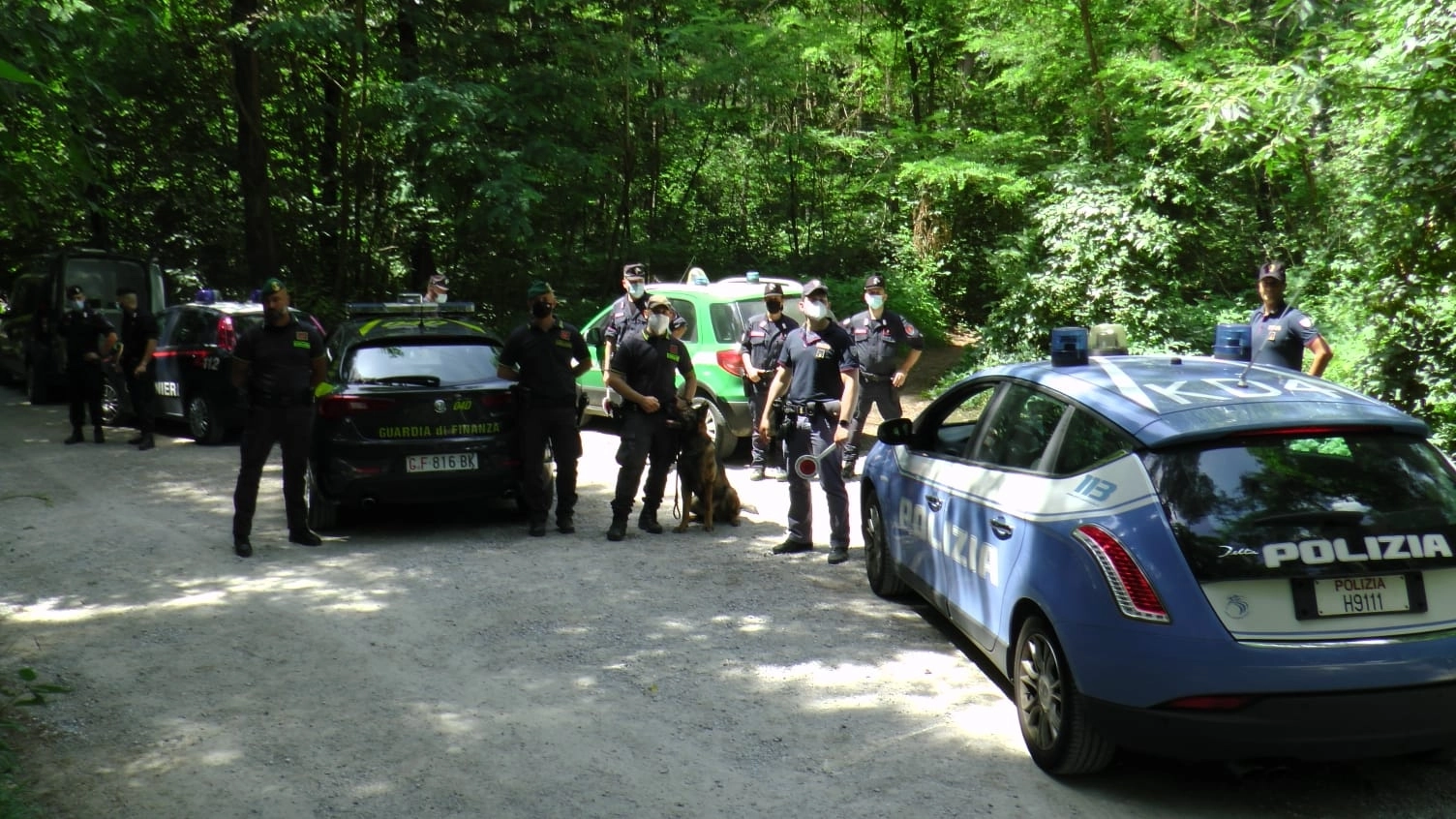 Forze di polizia nel Parco Pineta Forze di polizia nel Parco Pineta