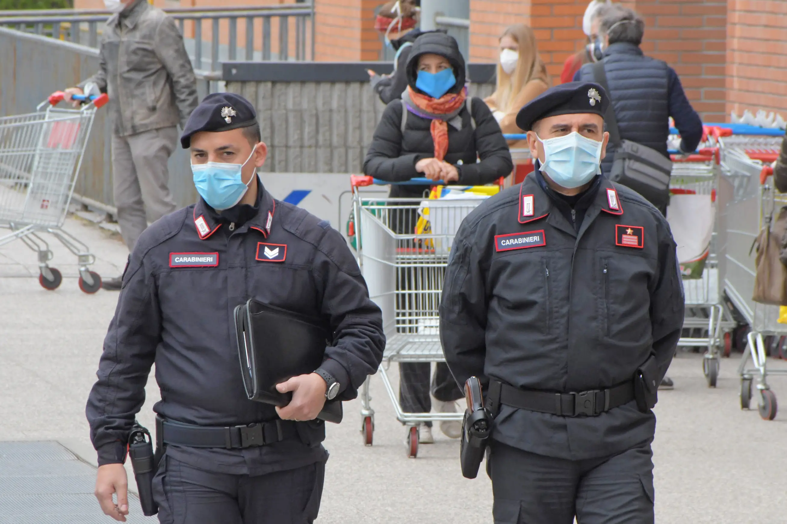 Vigevano, rapina al supermarket: arrestato albanese