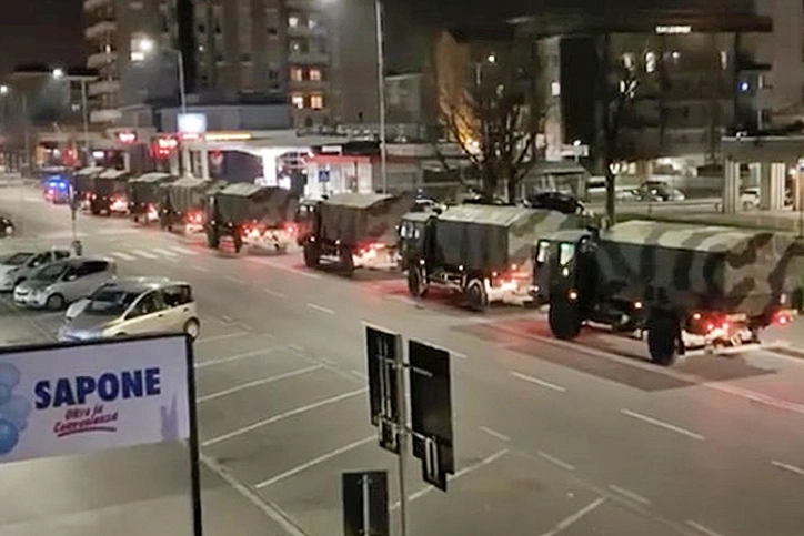 L'esercito a Bergamo per trasportare le bare negli inceneritori