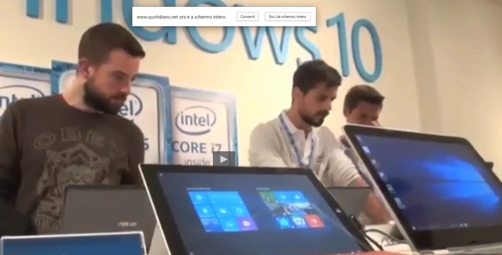 Casa Microsoft con Intel, l'oasi tecnologica in corso Vercelli fino a Natale