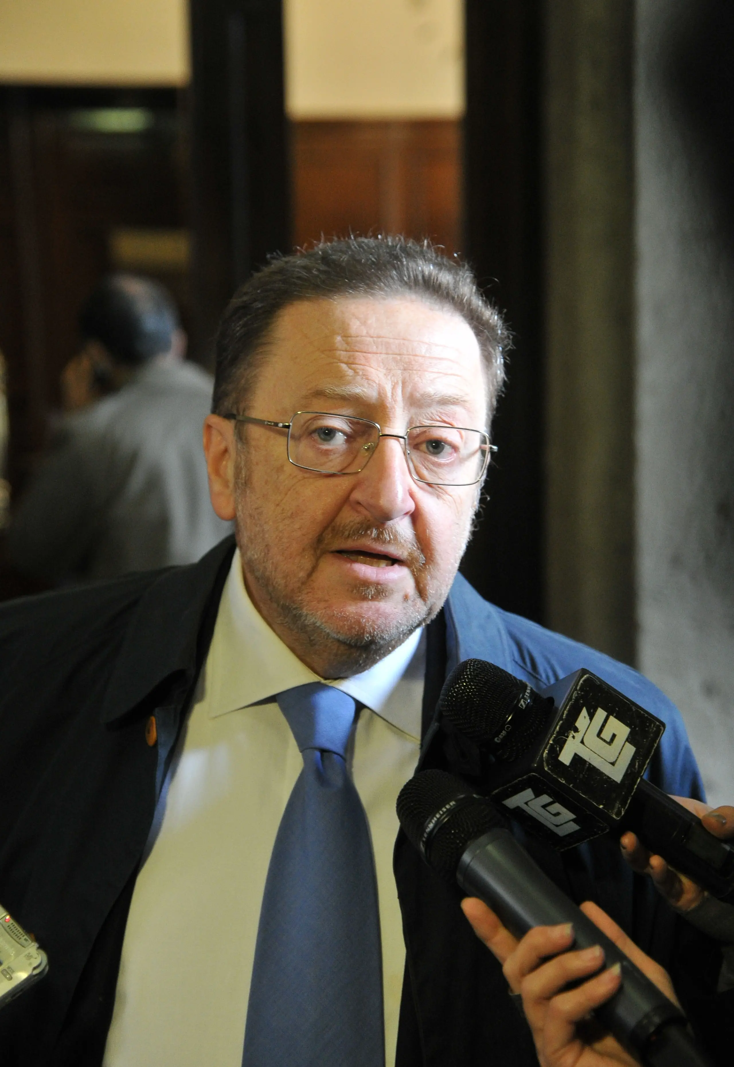 Fratelli d'Italia, "militante preso a calci e pugni al gazebo elettorale"