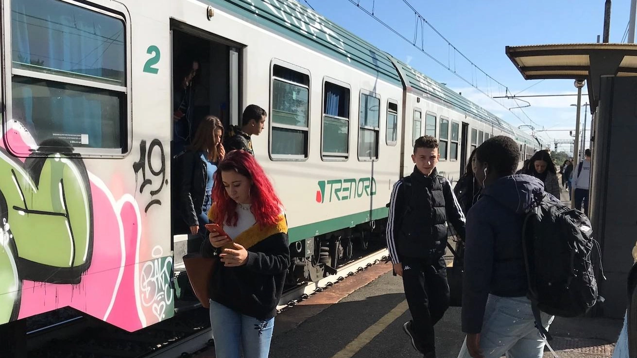 Lavori all’infrastruttura  Casalpusterlengo-Pavia  stop ai treni per un mese