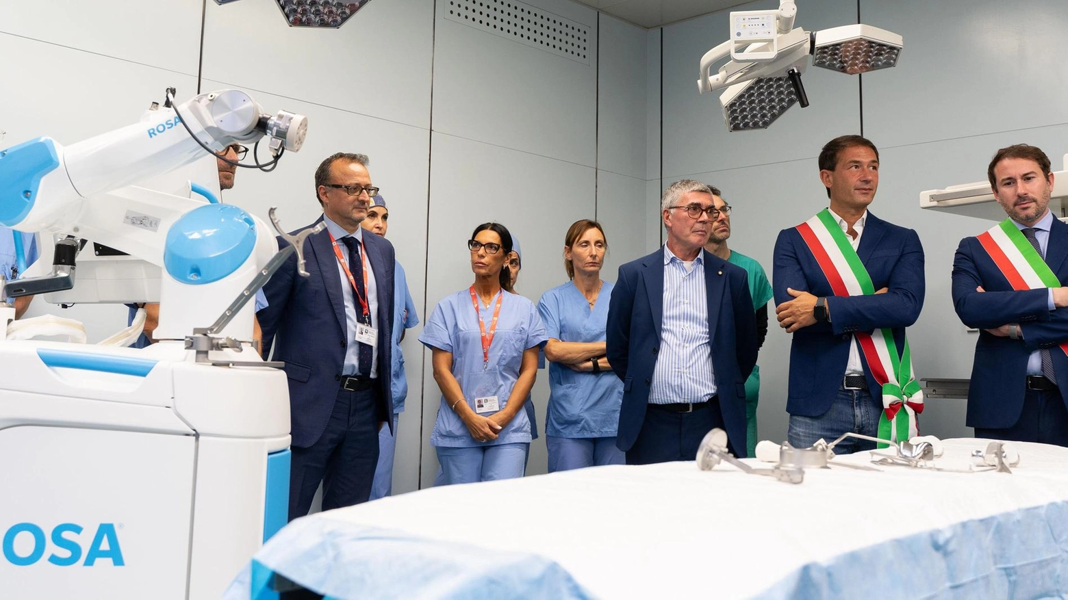 Dottor robot in sala operatoria il primo in un ospedale lombardo