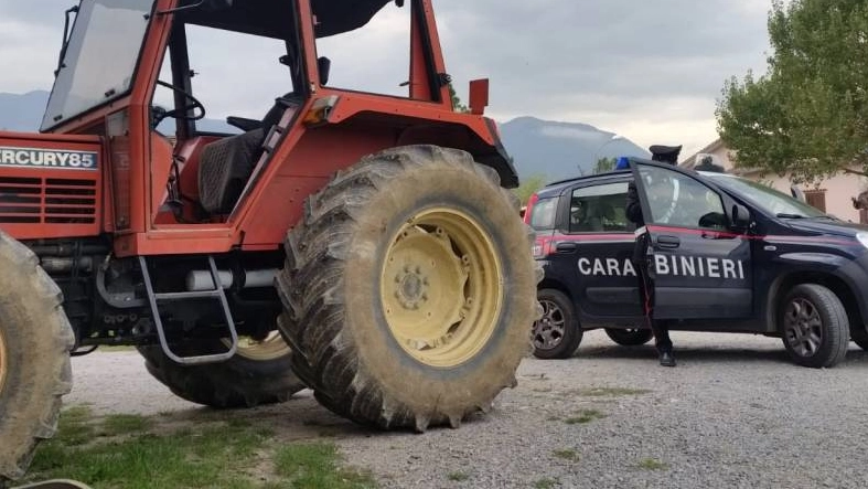 Il conducente del trattore rubato è scappato dopo l'incidente (foto di repertorio) Il conducente del trattore rubato è scappato dopo l'incidente (foto di repertorio)