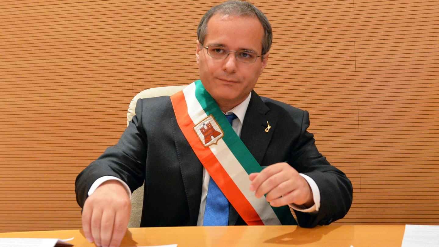  Il sindaco   Alessandro Fagioli