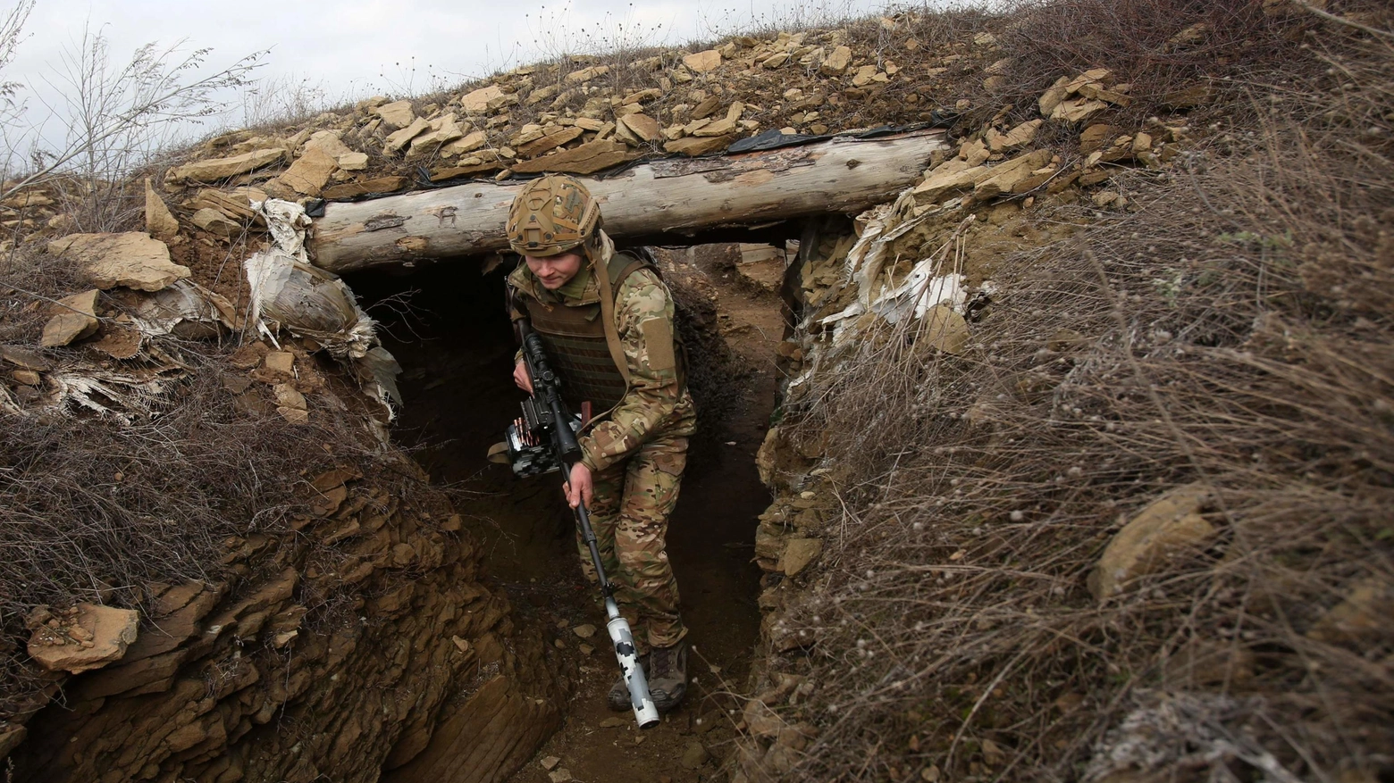 Truppe ucraine si preparano a fronteggiare una possibile avanzata dei soldati russi