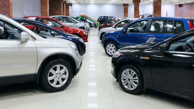 Auto, aumenti record per l’usato: brusca frenata del mercato