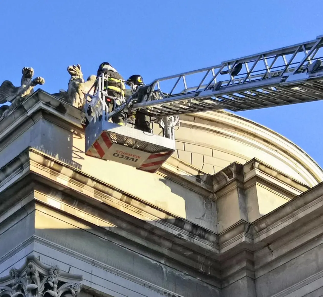 Incidente in mongolfiera "Danni gravi al Tempio"