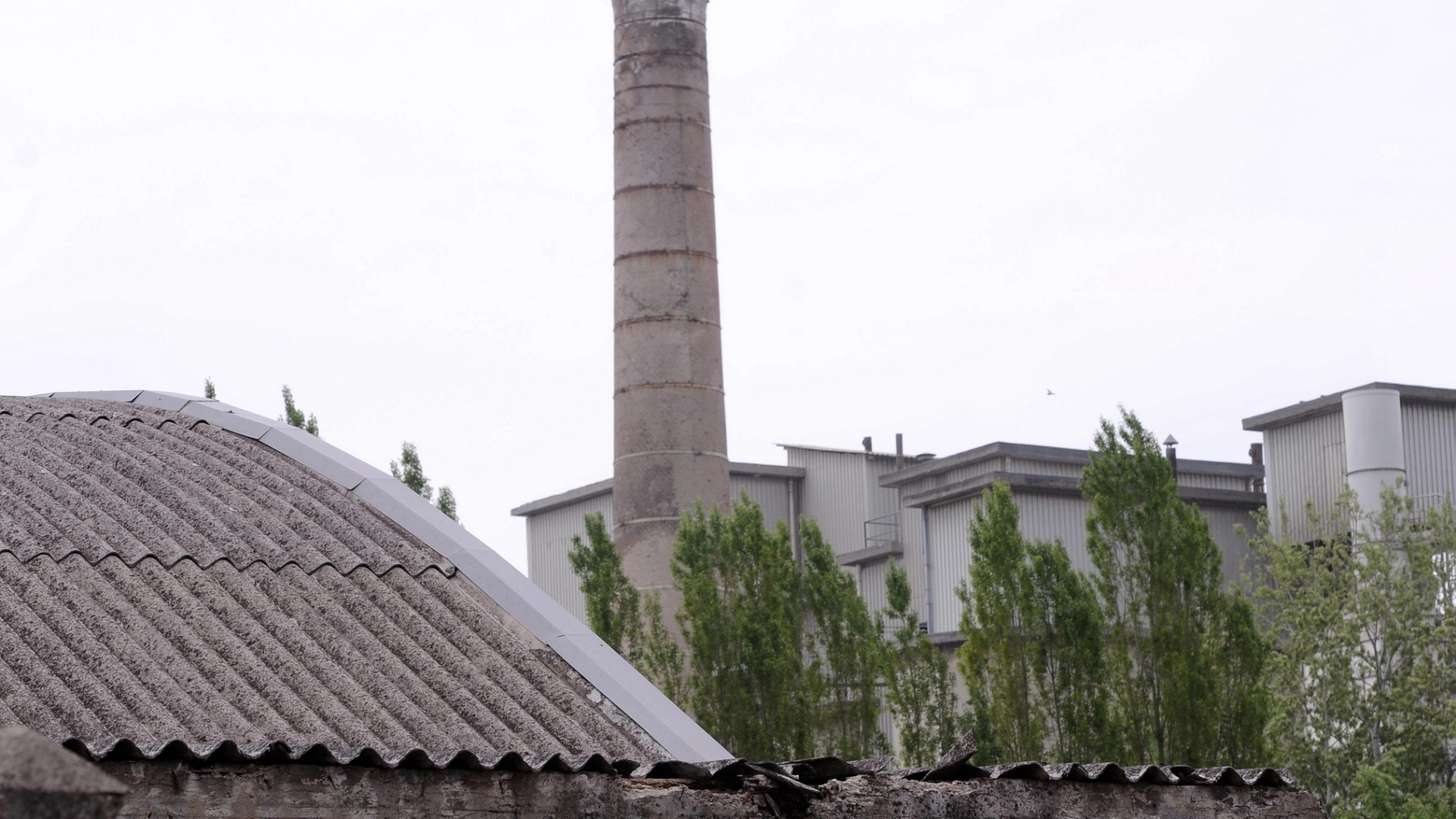 Una veduta dell'area Fibronit a Broni Una veduta dell'area Fibronit a Broni