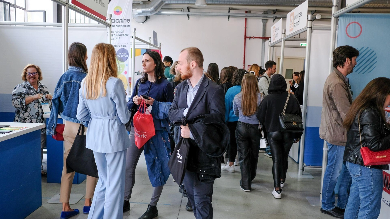 Le aziende aprono le porte ai giovani Le aziende aprono le porte ai giovani