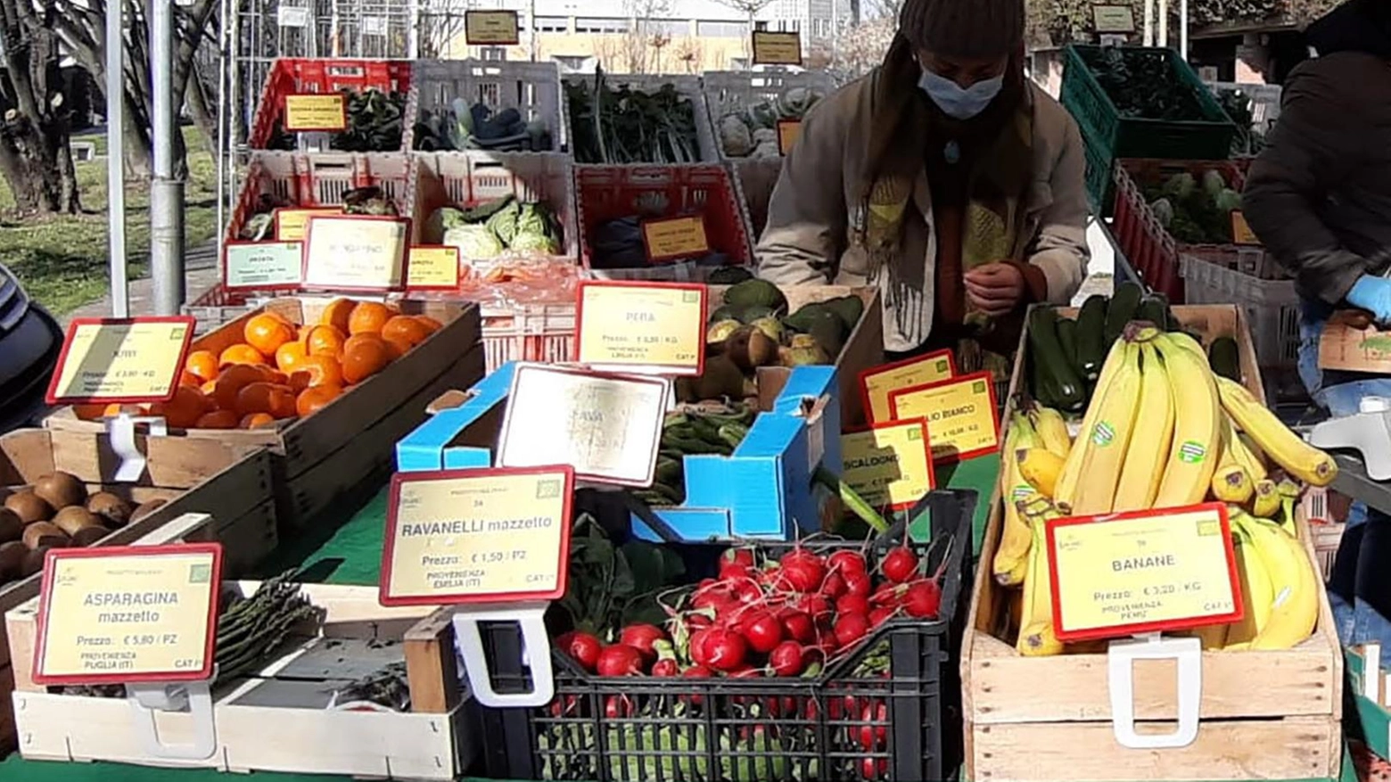 Spesa sospesa per aiutare chi ha bisogno Spesa sospesa per aiutare chi ha bisogno
