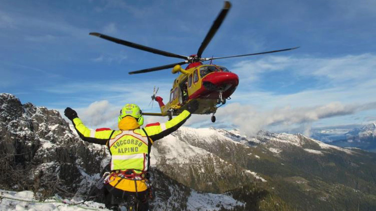 Si è reso necessario l'intervento del soccorso alpino e dell'elicottero