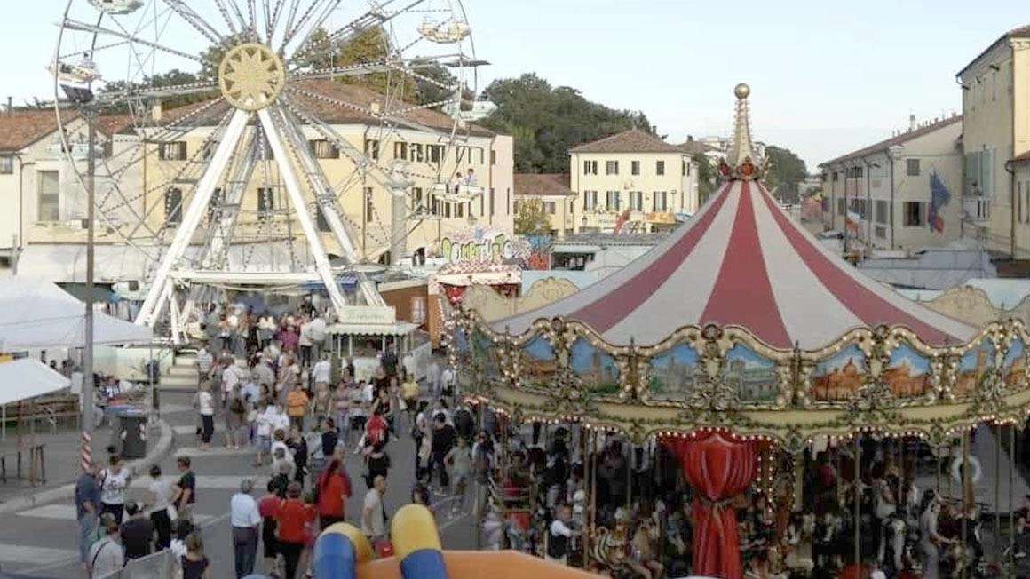 Torna la sagra di Lissone. Musica, giostre e bancarelle. Attesi migliaia di visitatori Torna la sagra di Lissone. Musica, giostre e bancarelle. Attesi migliaia di visitatori
