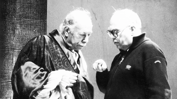 Luigi Lunari con Ernesto Calindri durante le prove di “Le furberie di Scapino” di Molière