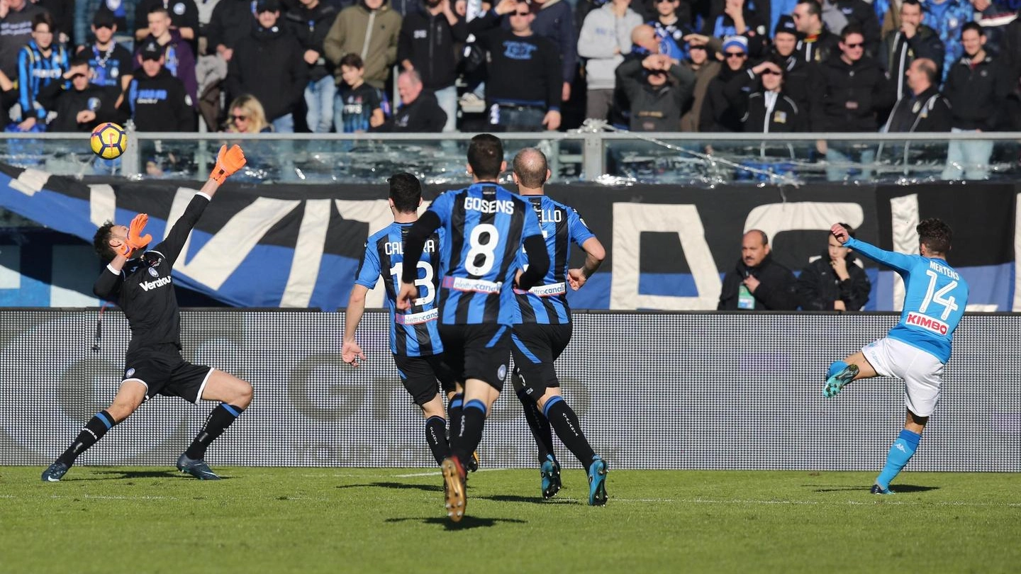 Atalanta-Napoli: il gol di Mertens (Ansa)