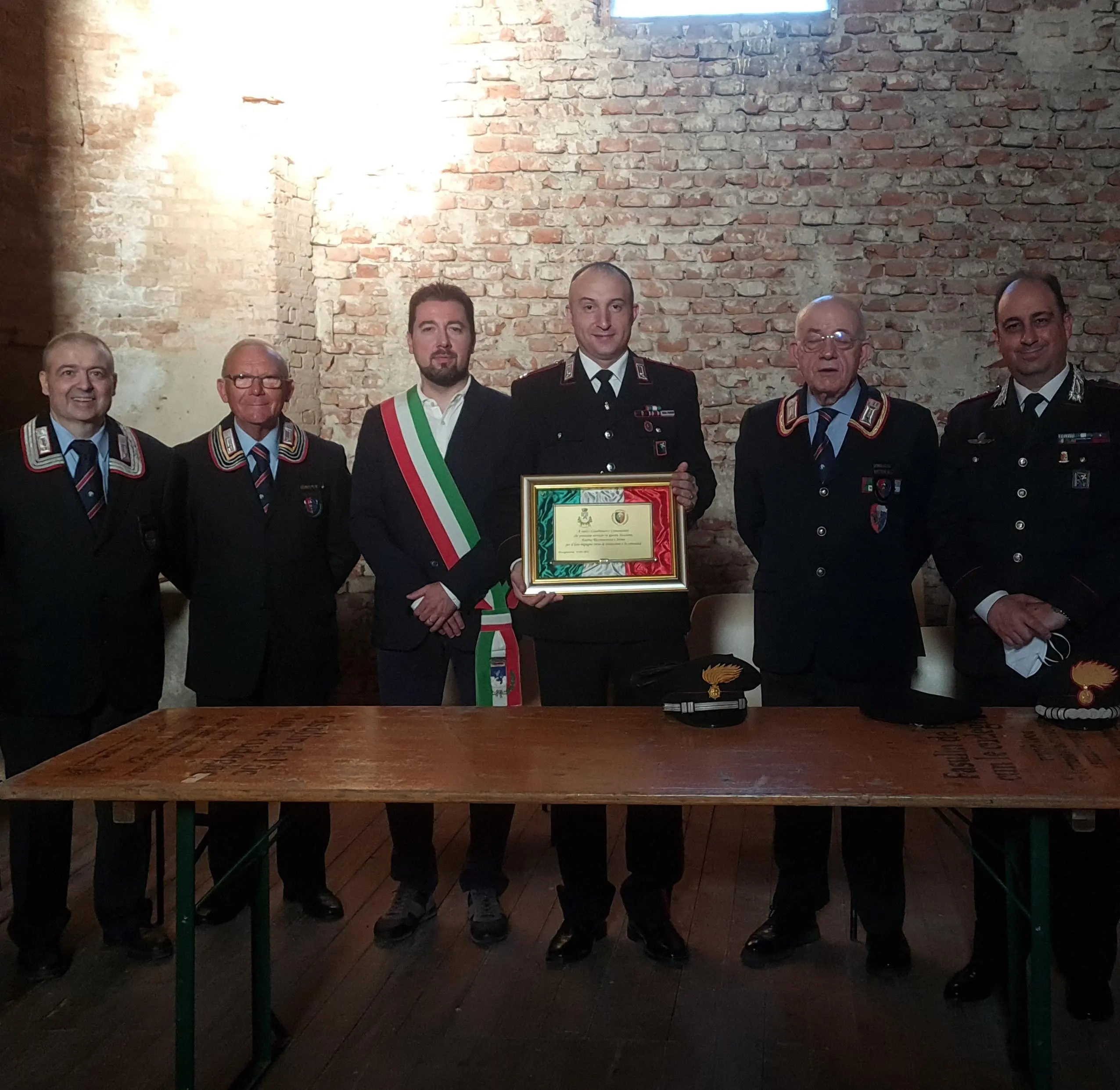 "Preziosi e disponibili" Una serata di festa per i carabinieri locali