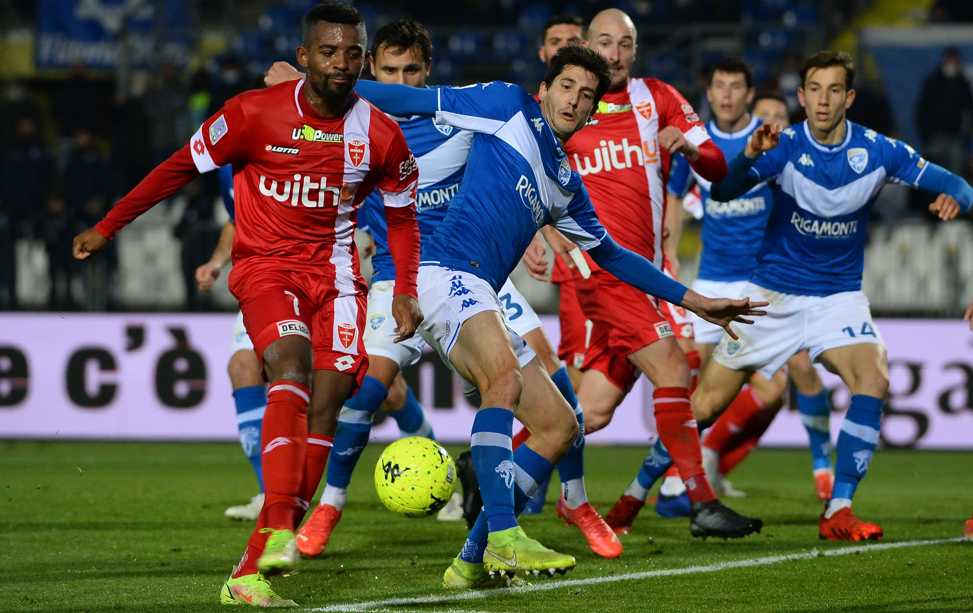 Serie B: il Brescia frena, il Monza risale 0-2