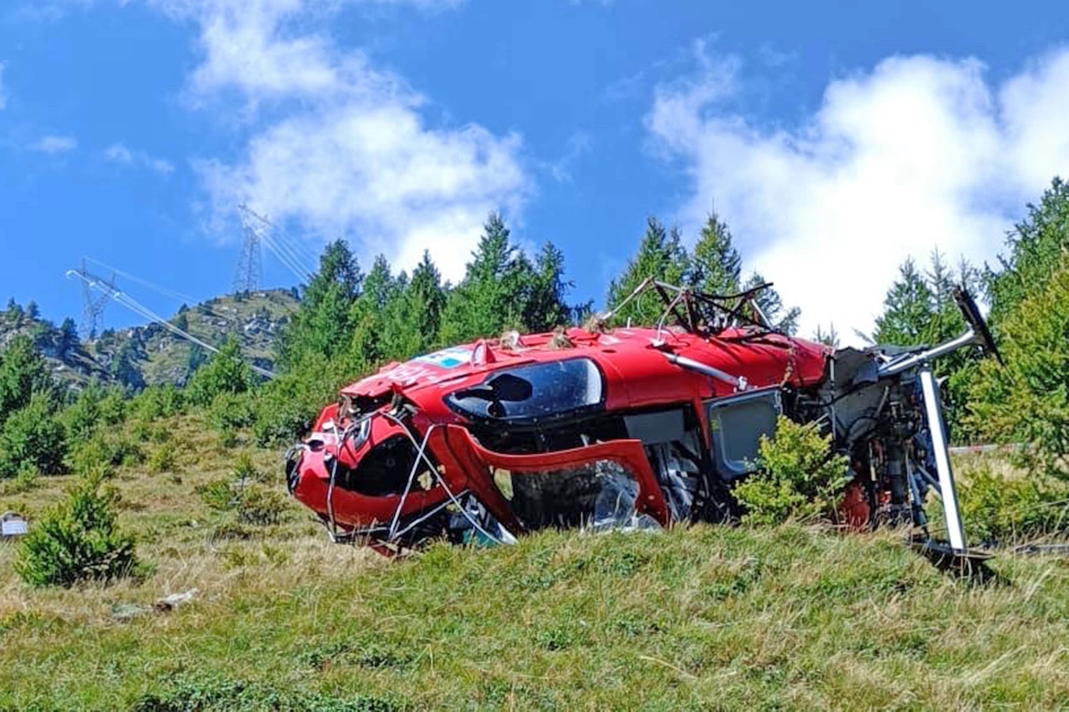 L'elicottero precipitato a Gerola Alta