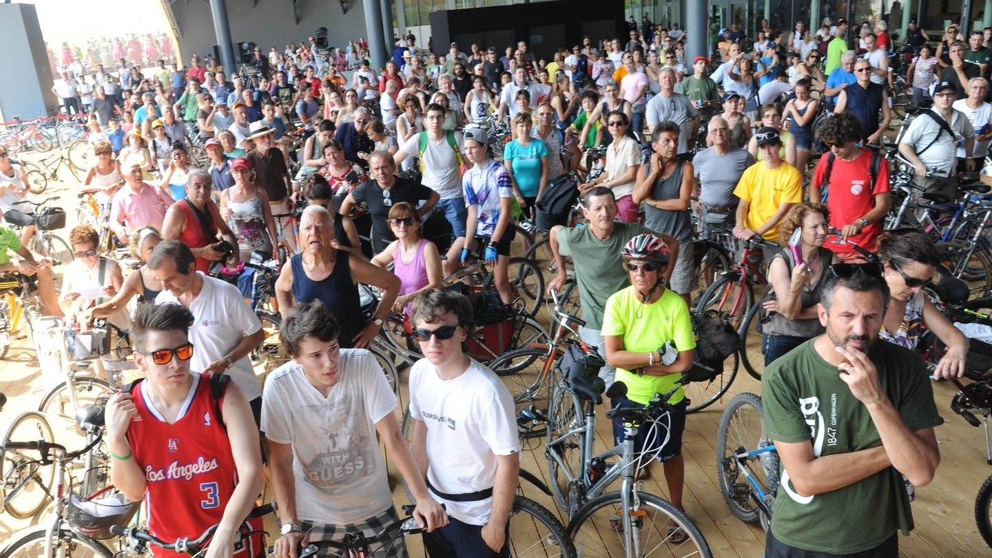 I partecipanti alla pedalata Expo-Groane