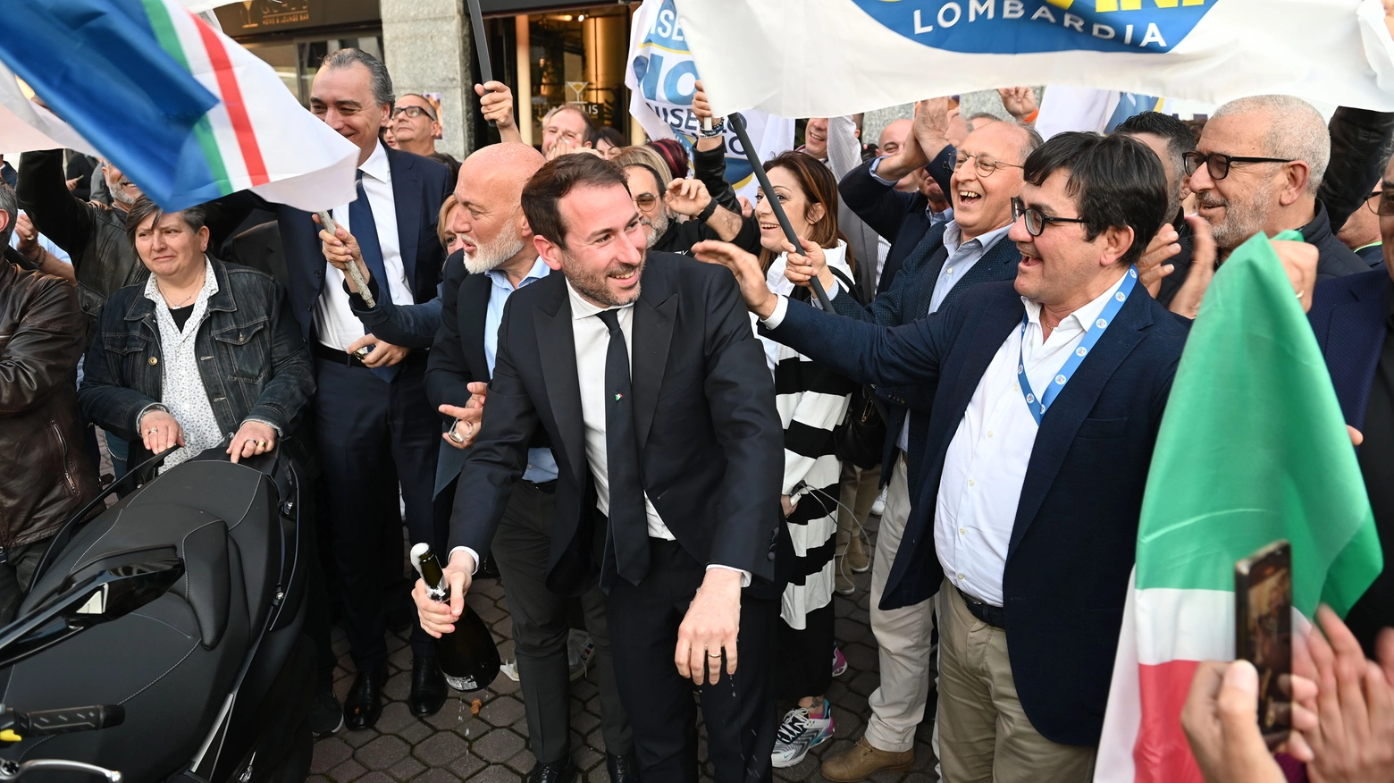 Cinisello Balsamo, plebiscito per il sindaco uscente Giacomo Ghilardi: “Vicino alla gente in ogni istante del mio mandato”