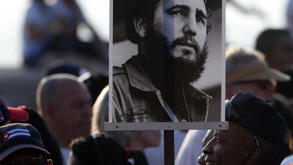 Sindaco contro il Che: "Togliamo via Guevara". Ma i residenti si ribellano Sindaco contro il Che: "Togliamo via Guevara". Ma i residenti si ribellano